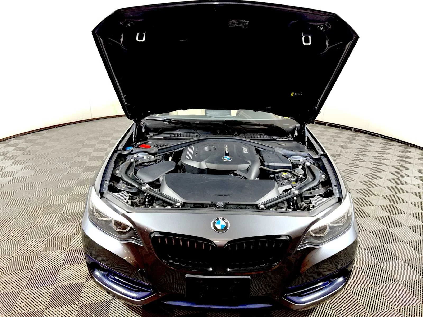 Used 2020 Mineral Grey Metallic BMW 230i xDrive image 30