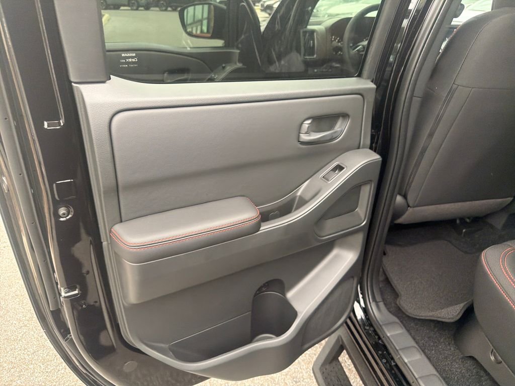 New 2026 Nissan Frontier PRO-4X 4D Crew Cab