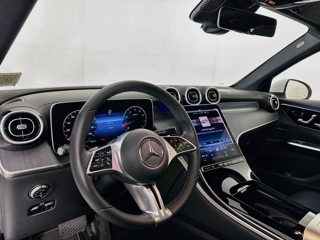 Used 2023 White Mercedes-Benz GLC 300 image 8