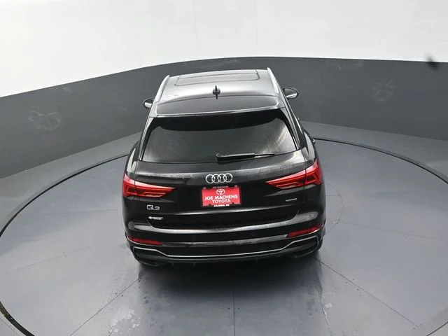 Used 2025  Audi Premium image 28