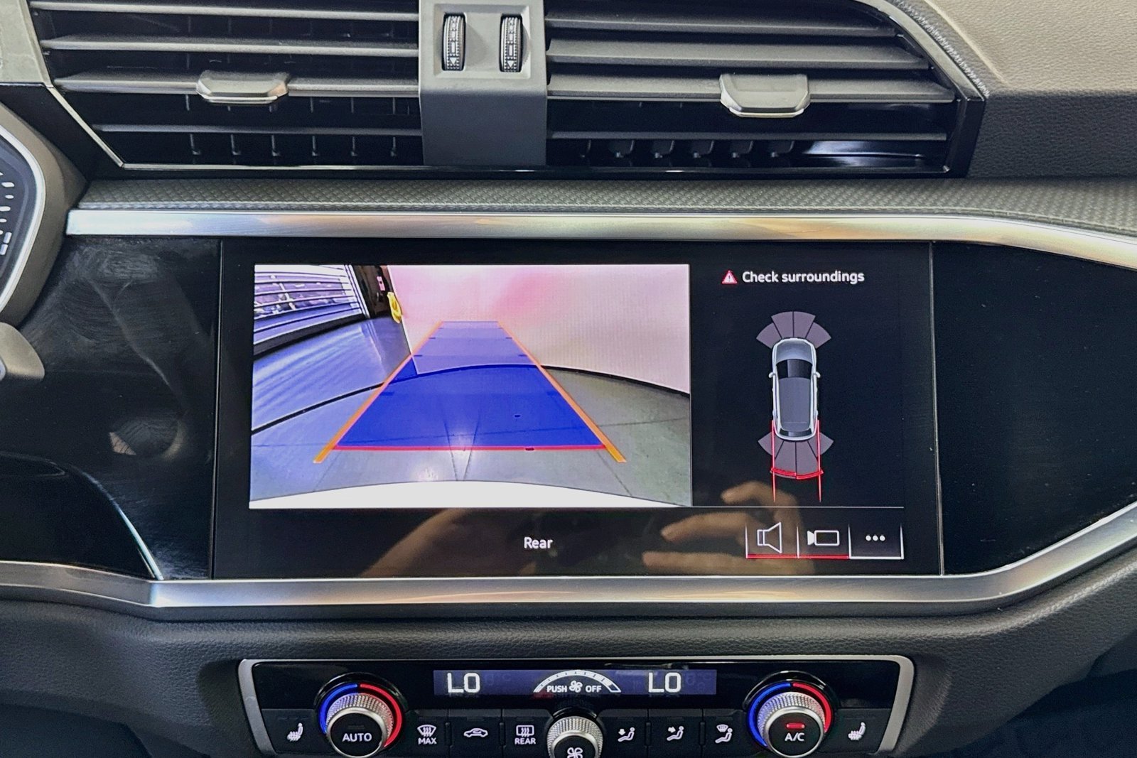 Used 2025  Audi S line Premium image 14