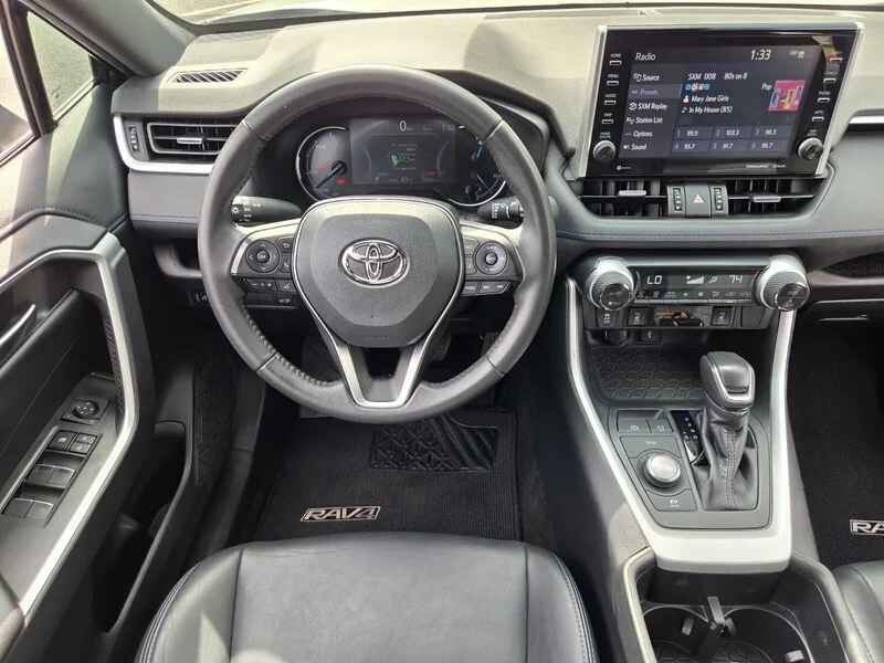 Used 2022 WHITE TOYOTA XSE image 13