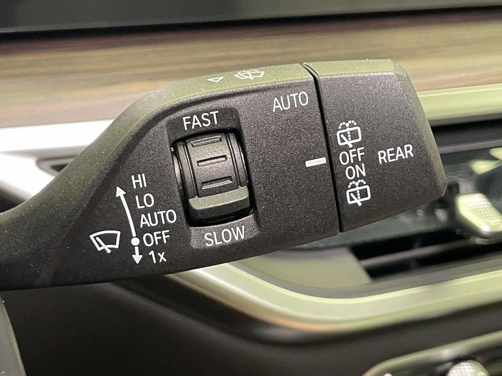 New 2026 Black BMW xDrive40i image 35