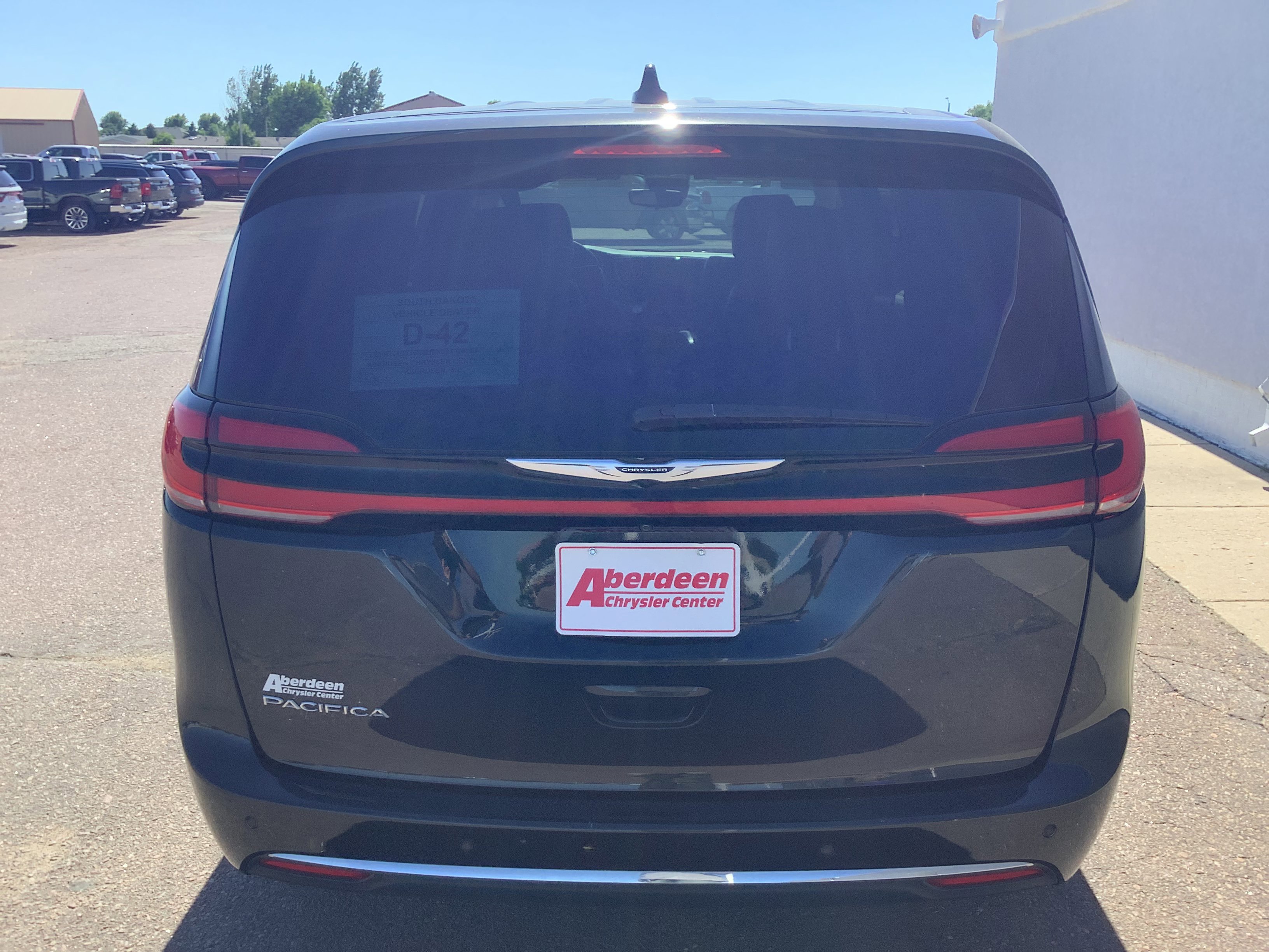 Used 2024 Black Chrysler Touring L image 6