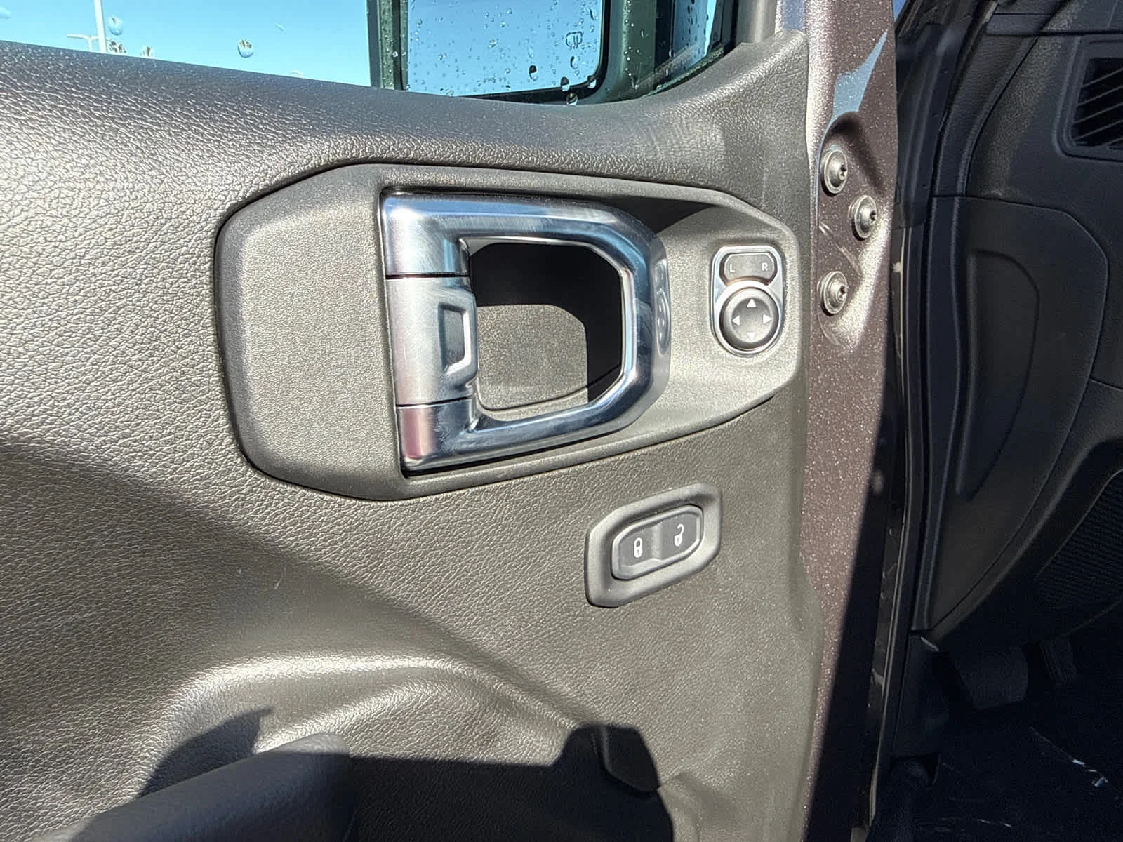 2026 Jeep Wrangler 2-Door Willys - Photo 15