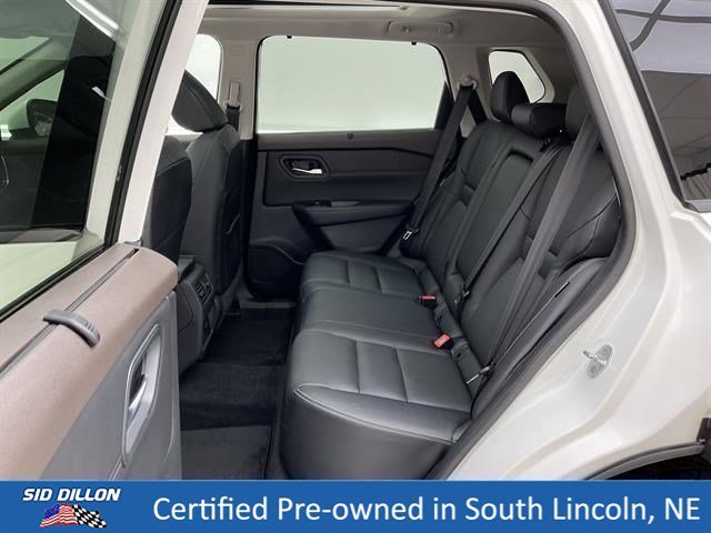 Certified Used 2023 Pearl White Tricoat Nissan SL image 19