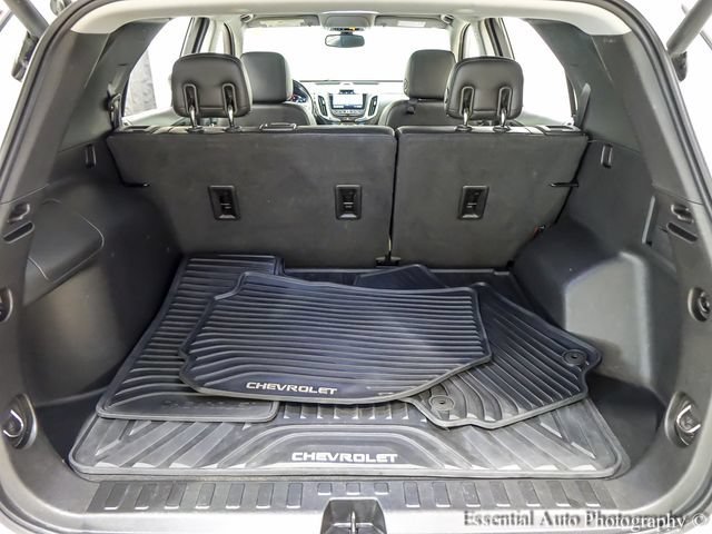 Used 2019 SUMMIT WHITE Chevrolet Premier image 19