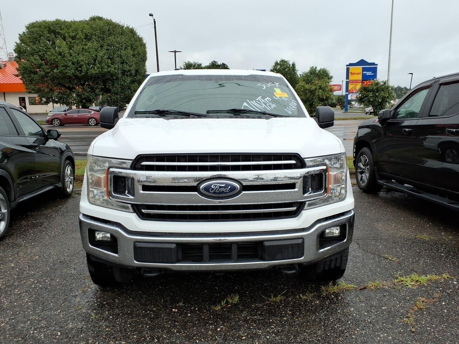 Used 2018 Oxford White Ford XLT image 2