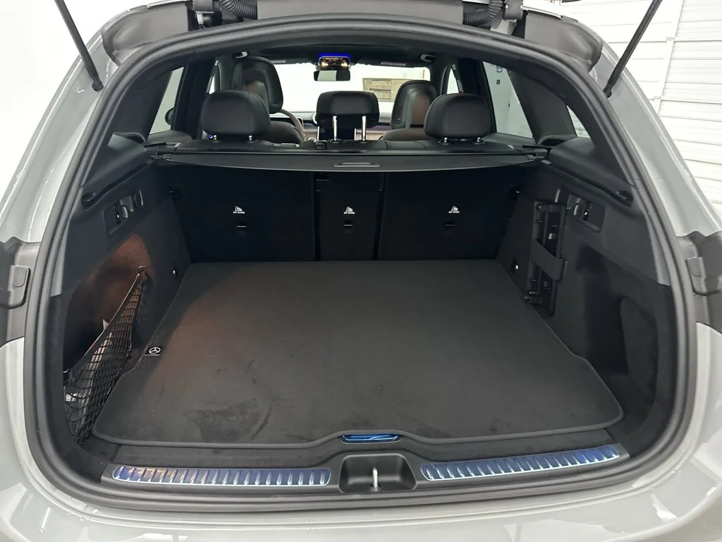 Used 2026 White Mercedes-Benz GLC 300 image 25