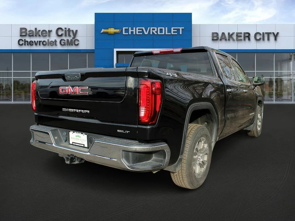 2024 GMC Sierra 1500 SLT - Photo 7