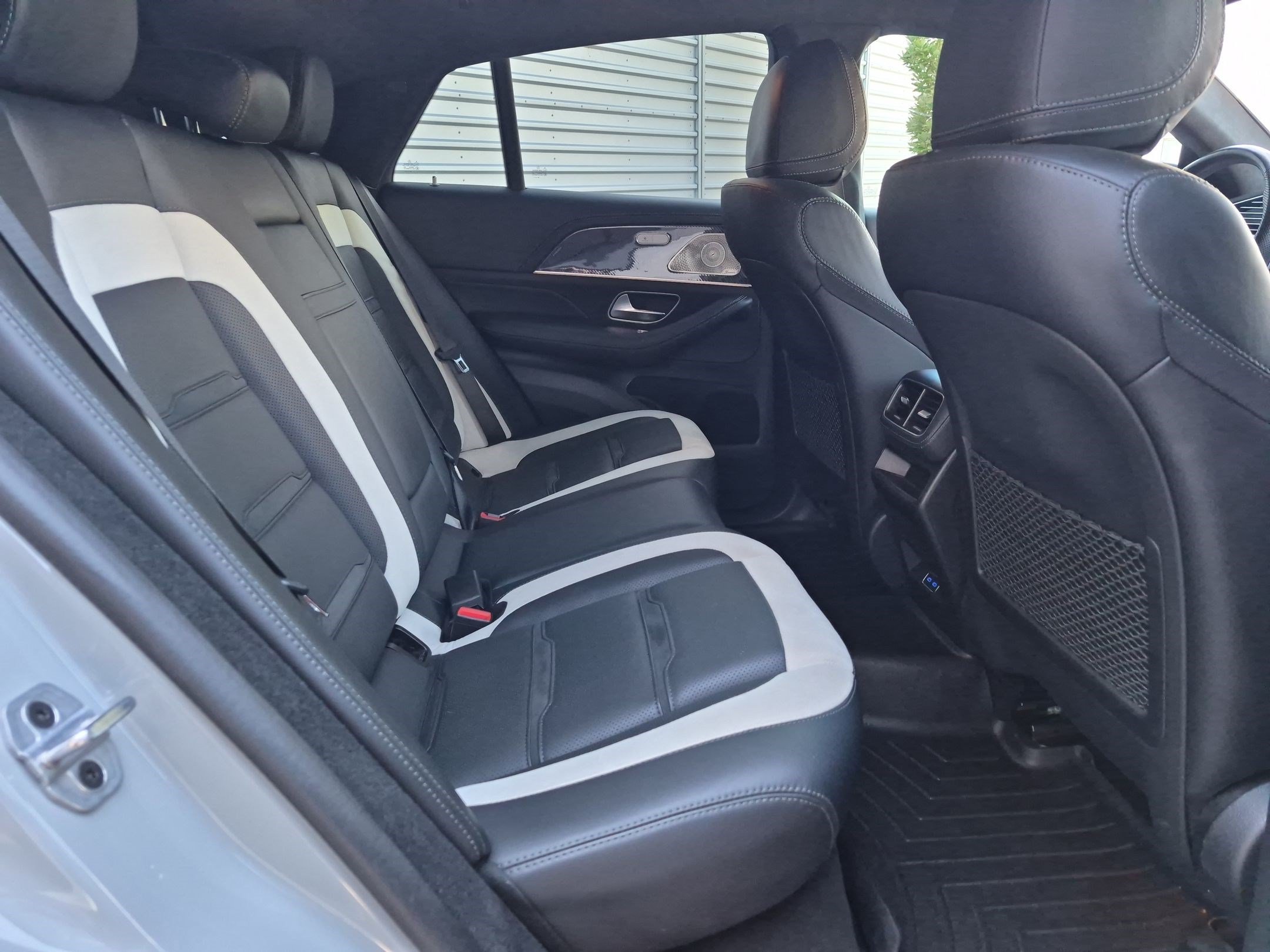 Used 2024 MANUFAKTUR Alpine Gray Mercedes-Benz AMG® GLE 63 S image 29