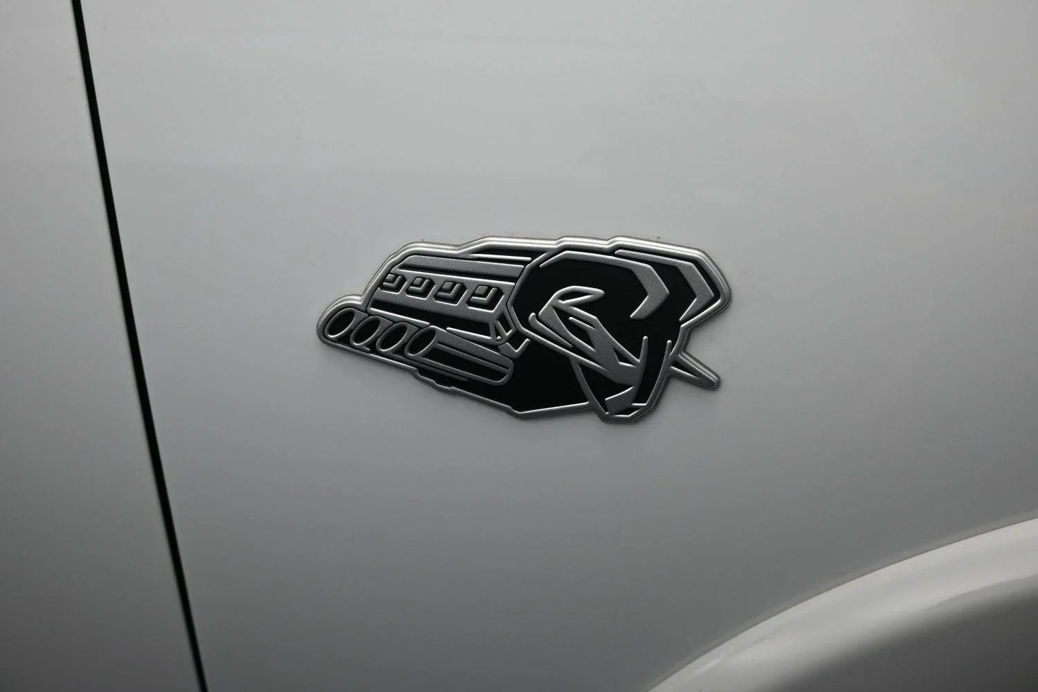New 2026 Bright White Clear-Coat Exterior Paint RAM Laramie image 7