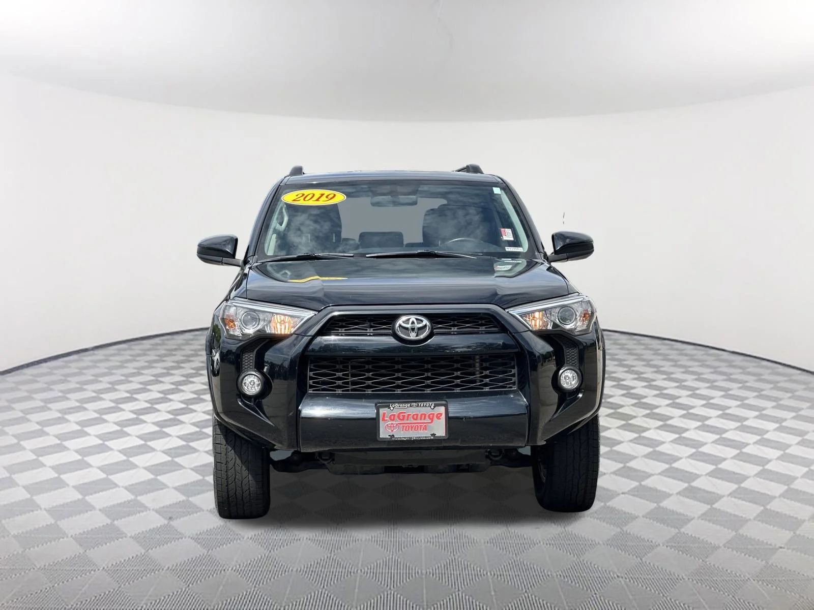 Used 2019 Midnight Black Metallic Toyota SR5 image 2
