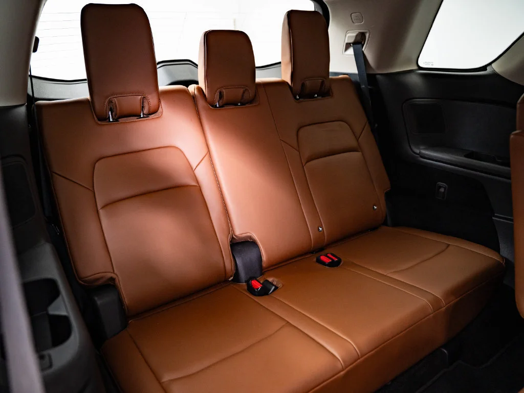 Used 2023 Obsidian Green Pearl Nissan Platinum image 47