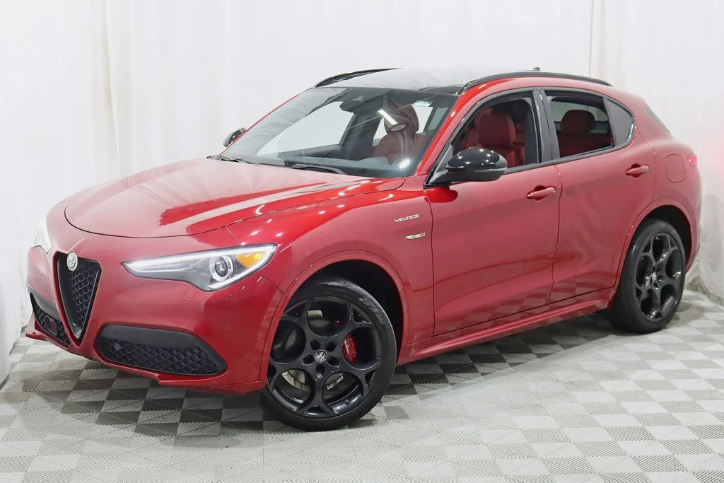 2023 Alfa Romeo Stelvio Veloce