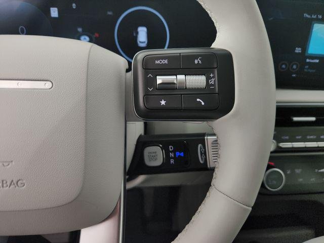 New 2026 White Hyundai SEL 8P image 27