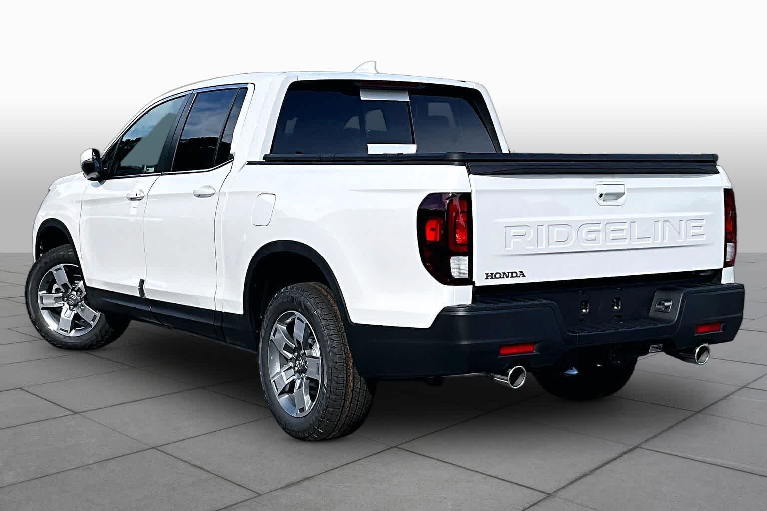 New 2026 Platinum White Pearl Honda RTL image 7