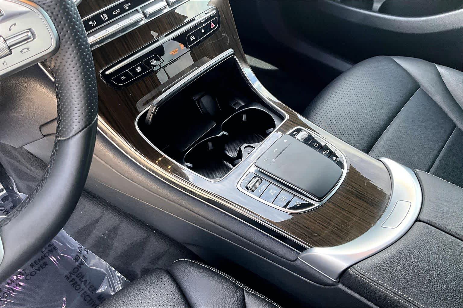 Used 2022 Black Mercedes-Benz GLC 300 image 15