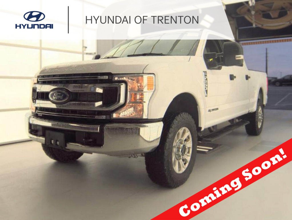 Used 2022 White Ford  image 1
