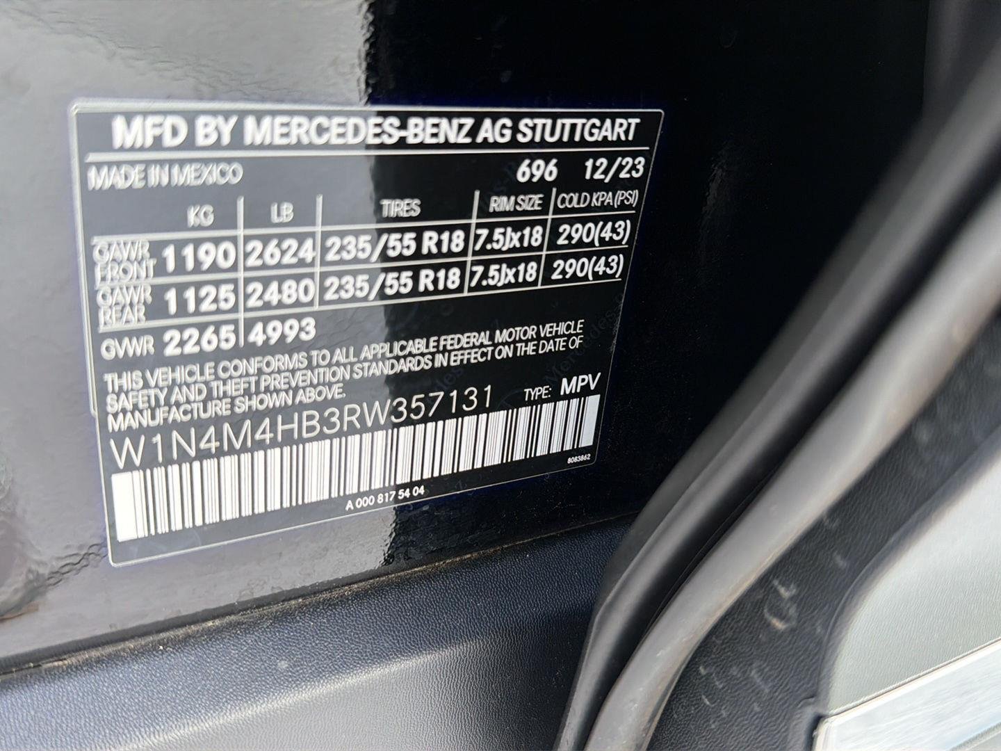 Used 2024 Night Black Mercedes-Benz GLB 250 image 42