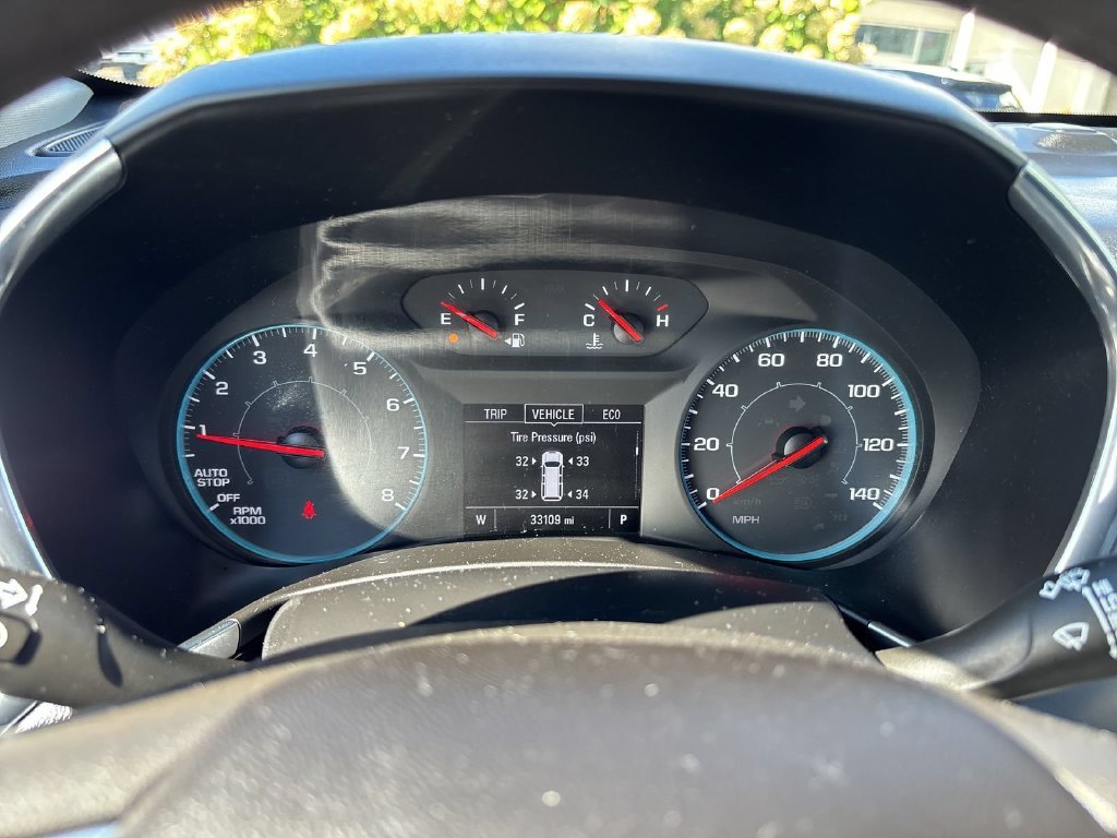 Used 2020 White Chevrolet LS image 9
