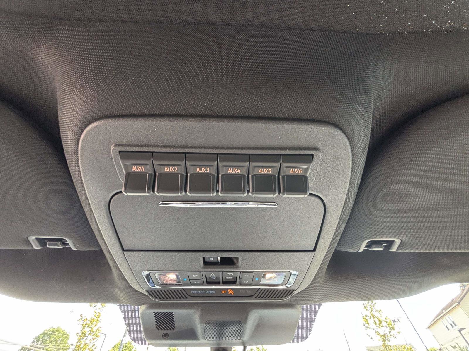 New 2026 Agate Black Metallic Ford Tremor® image 38