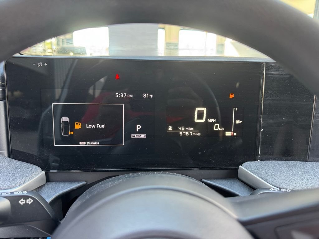 Used 2025 Gray Nissan SR image 10