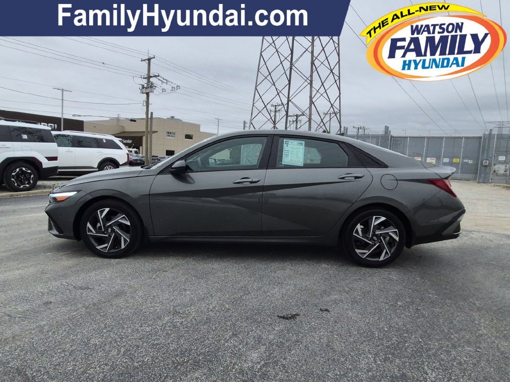 2025 Hyundai Elantra SEL - Photo 7