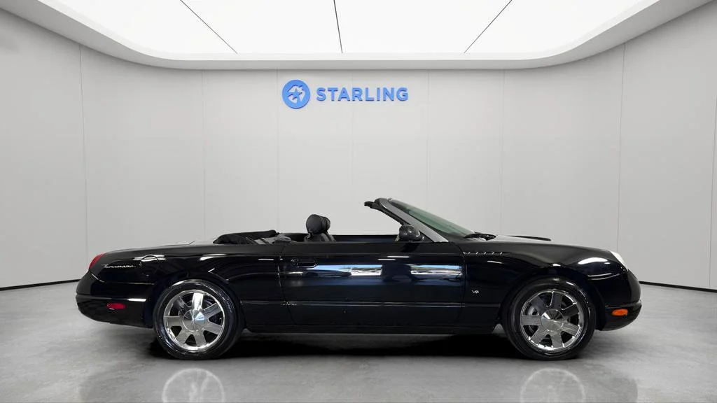 Used 2003  Ford Deluxe image 6