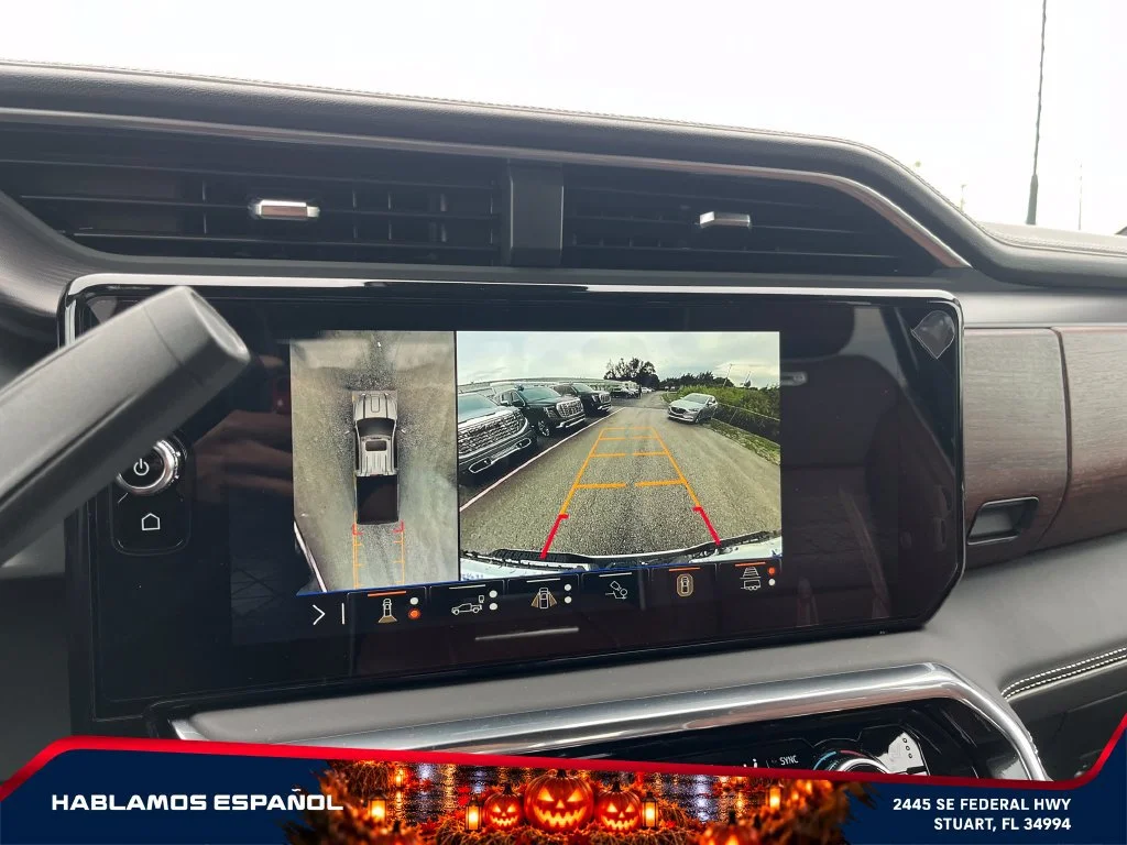 New 2026 Glacier White Tricoat GMC Denali Ultimate image 31