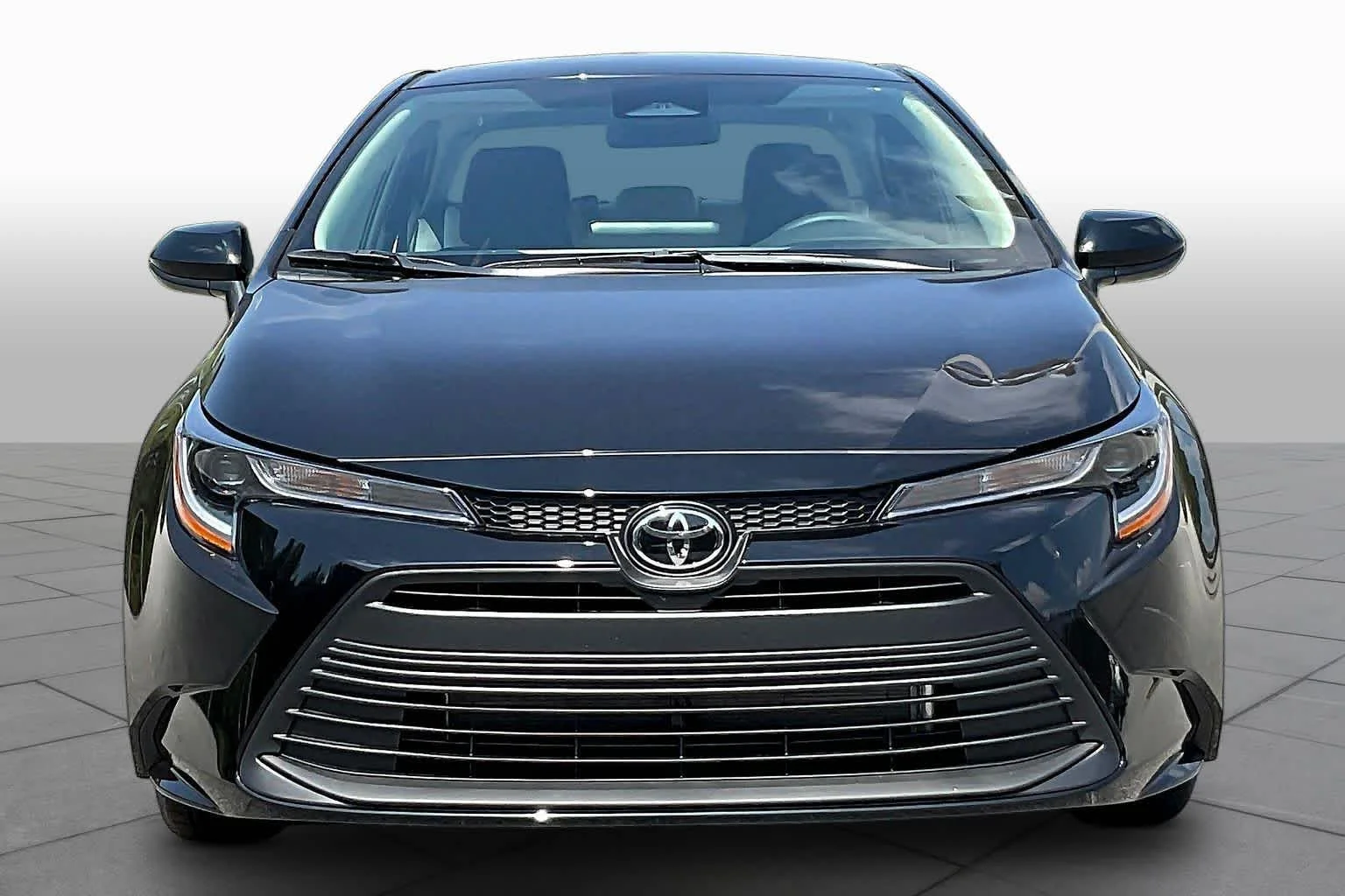 New 2026 Midnight Black Metallic Toyota LE image 3