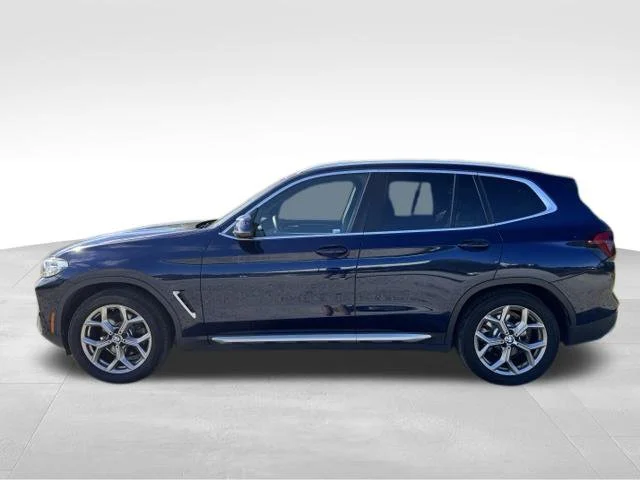 Used 2023 Blue BMW xDrive30i image 4