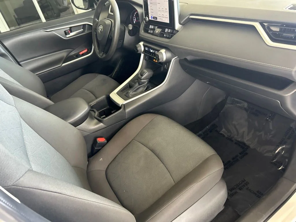 Used 2025 White Toyota XLE image 24