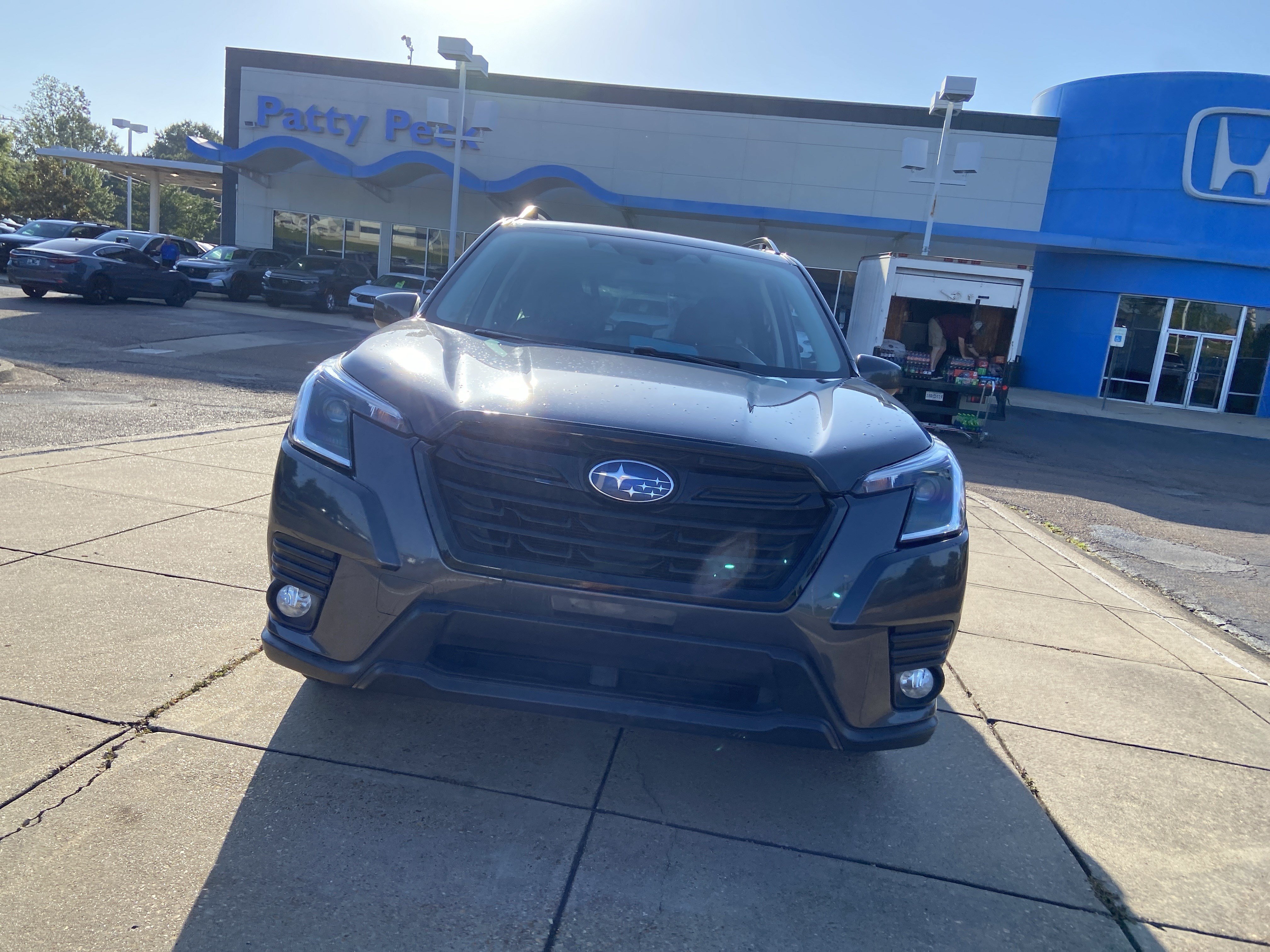 Used 2022 Magnetite Gray Metallic Subaru Premium image 3