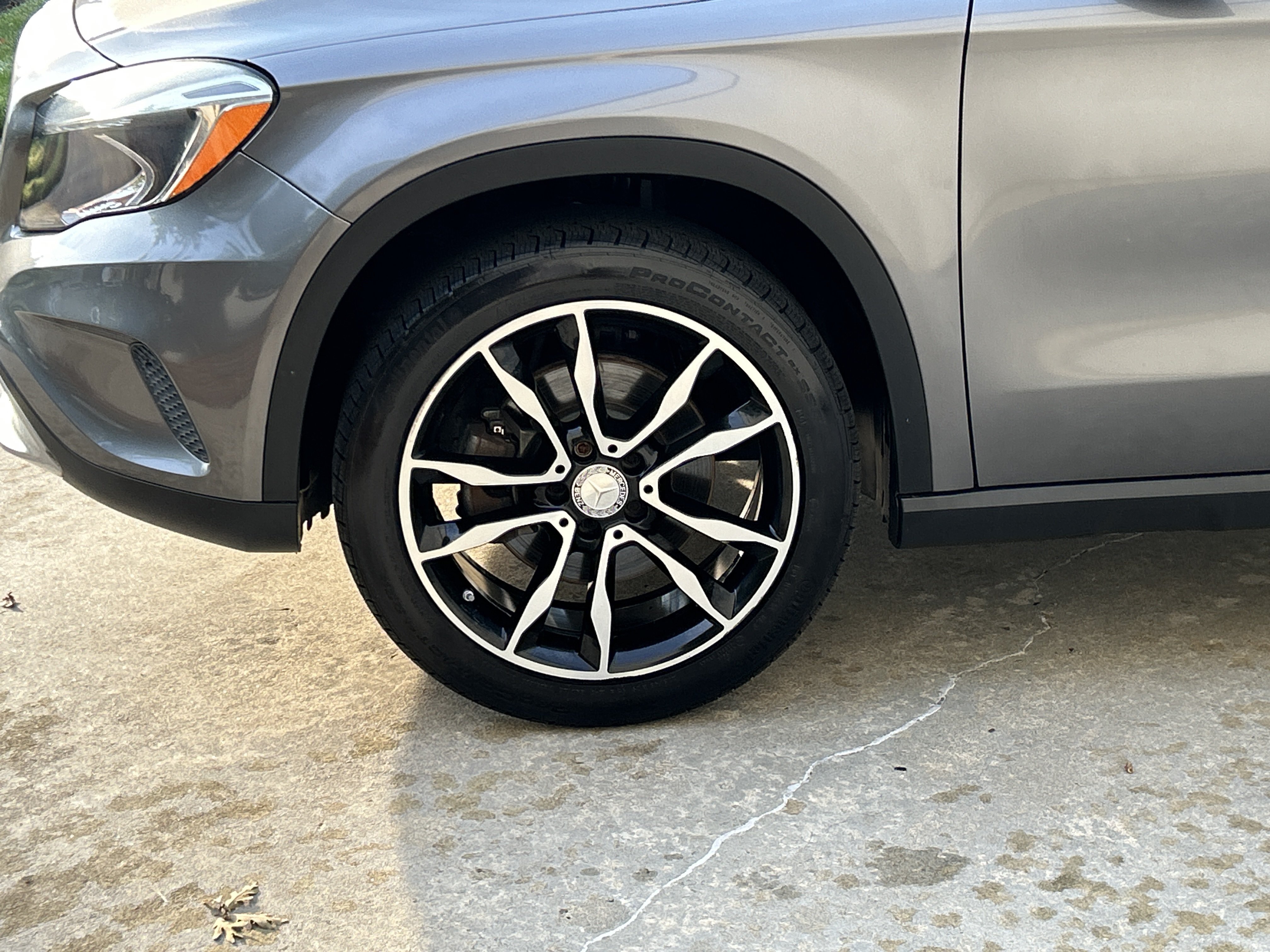 Used 2016 Mountain Gray Metallic Mercedes-Benz GLA 250 SUV image 14