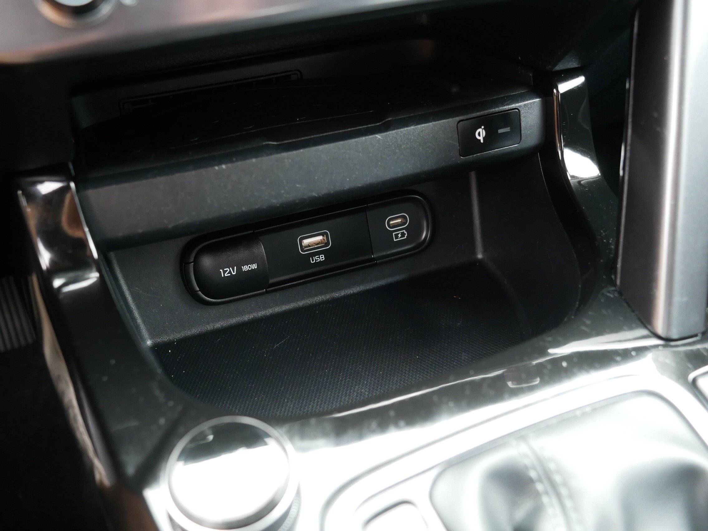 Certified Used 2024 Fusion Black Kia EX image 34