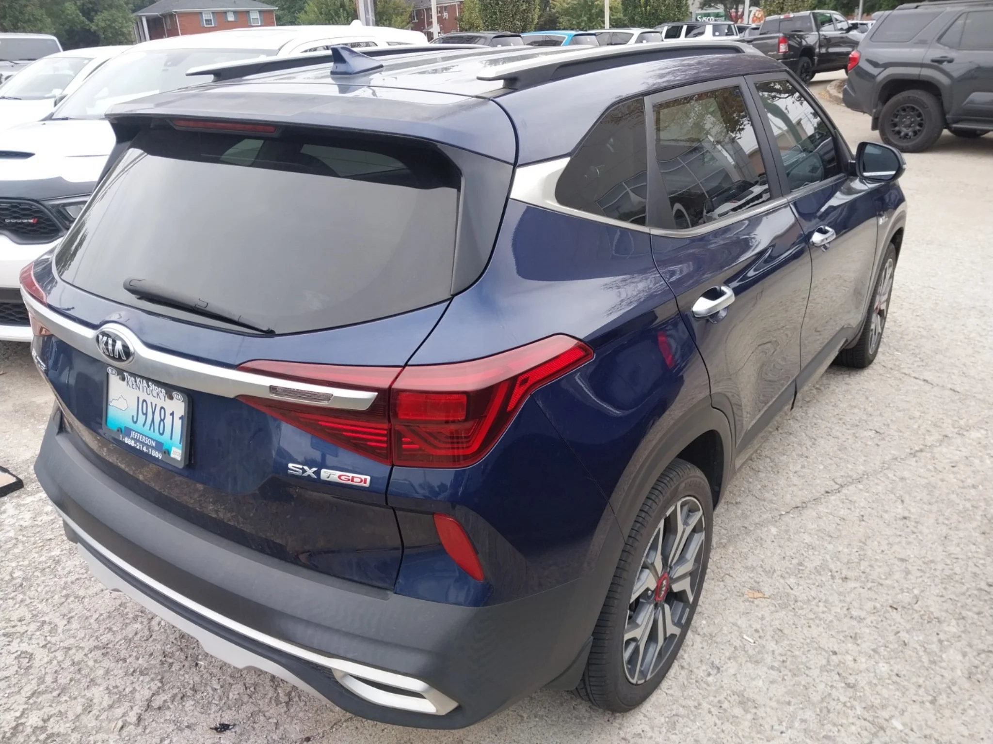 Used 2021 Dark Ocean Blue Kia SX image 3