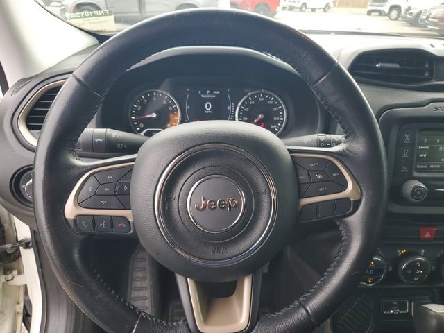 Used 2017 White Jeep Latitude image 10