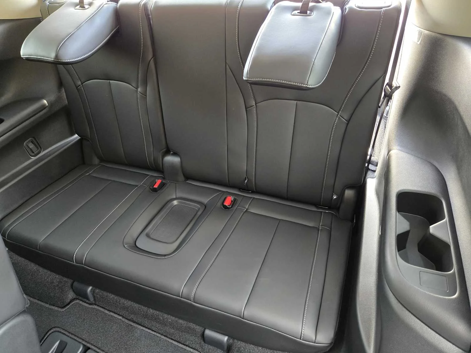 Certified Used 2026 Radiant White INFINITI LUXE image 20