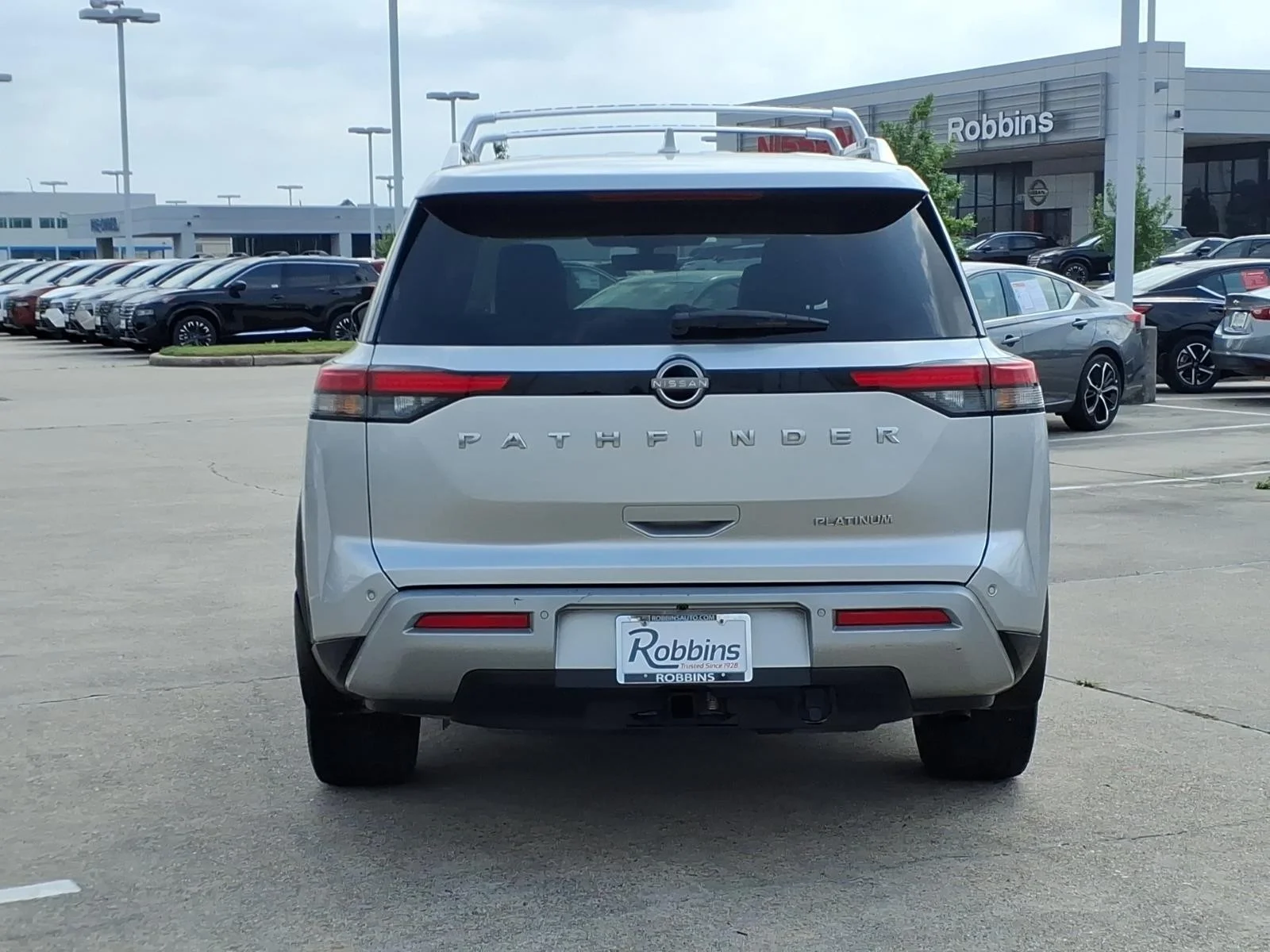 2023 Nissan Pathfinder Platinum Silver at Robbins Nissan