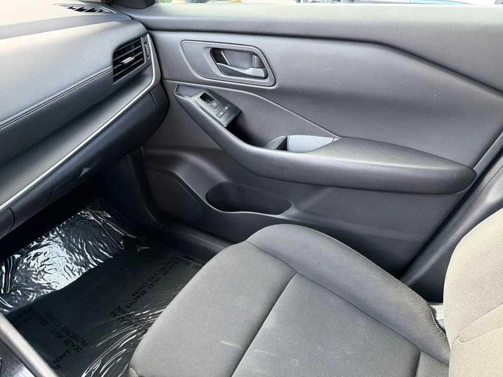 Certified Used 2024 White Nissan S image 27