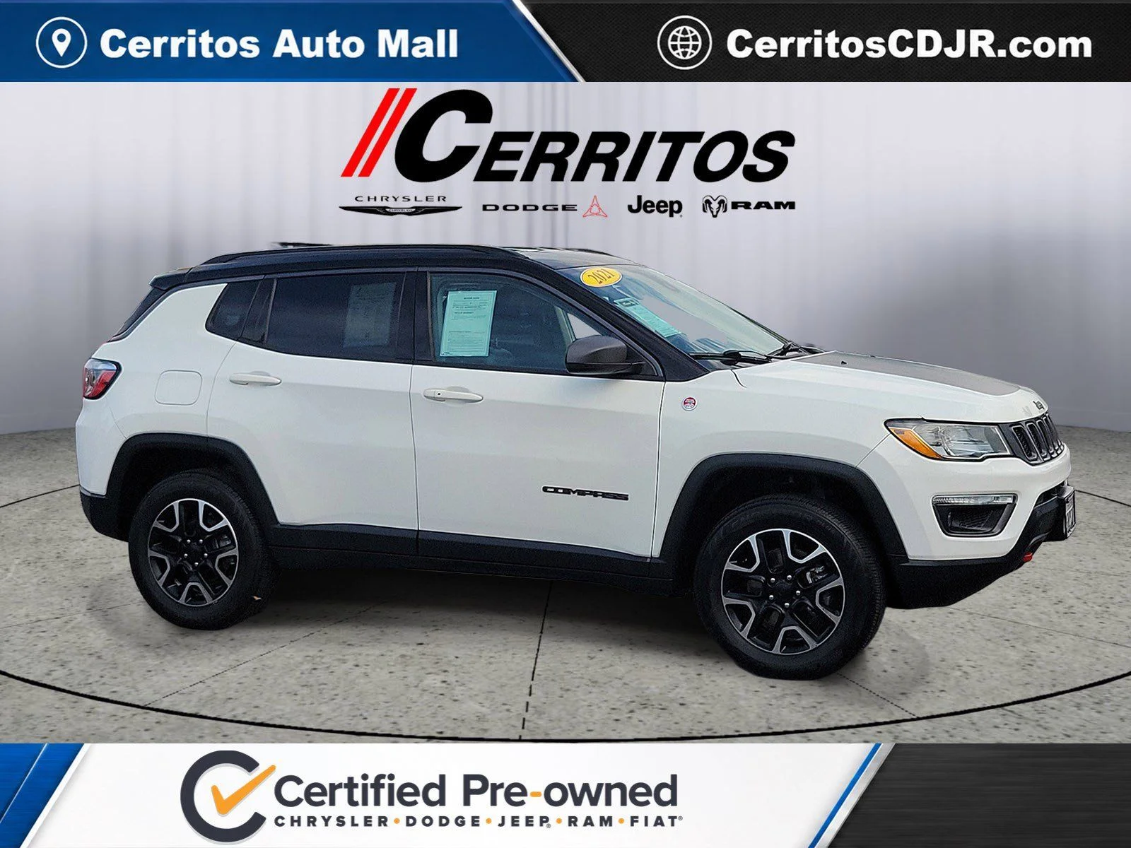 Used 2021 White Jeep Trailhawk image 1