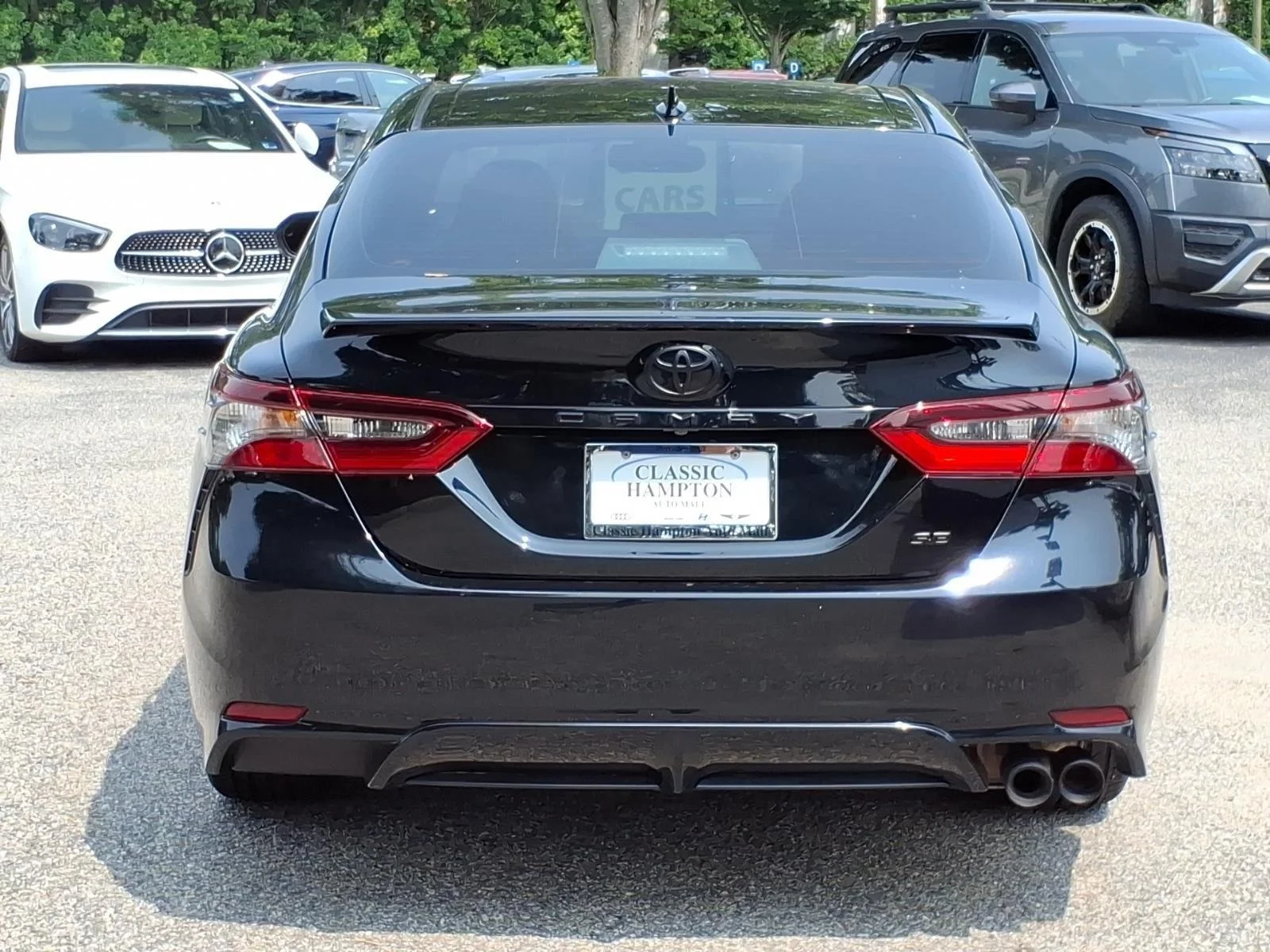 Used 2023 Midnight Black Metallic Toyota SE image 9