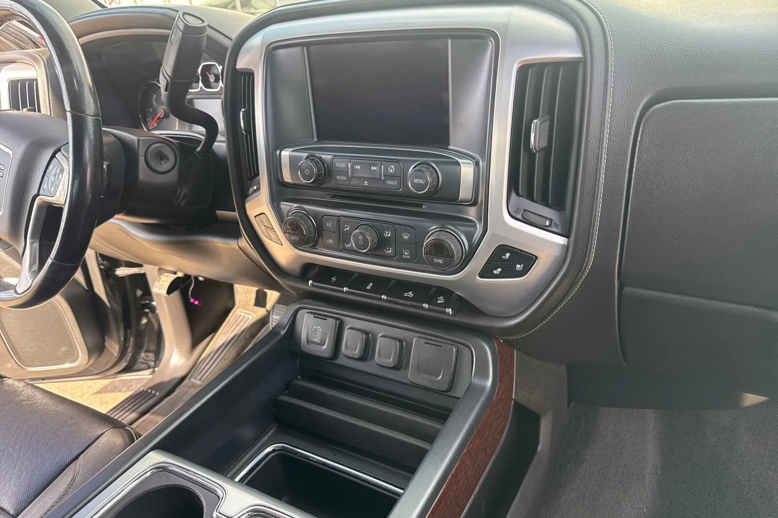 Used 2018 DARK SLATE METALLIC GMC SLT image 15