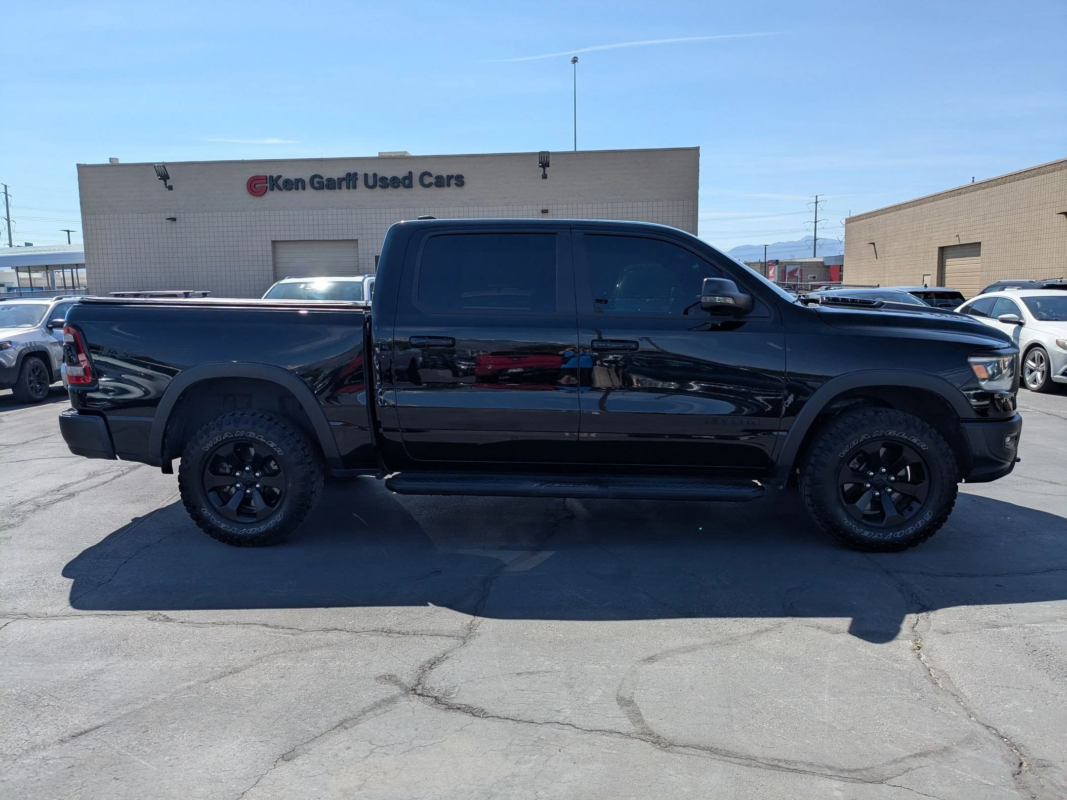 1C6SRFLT8RN132714