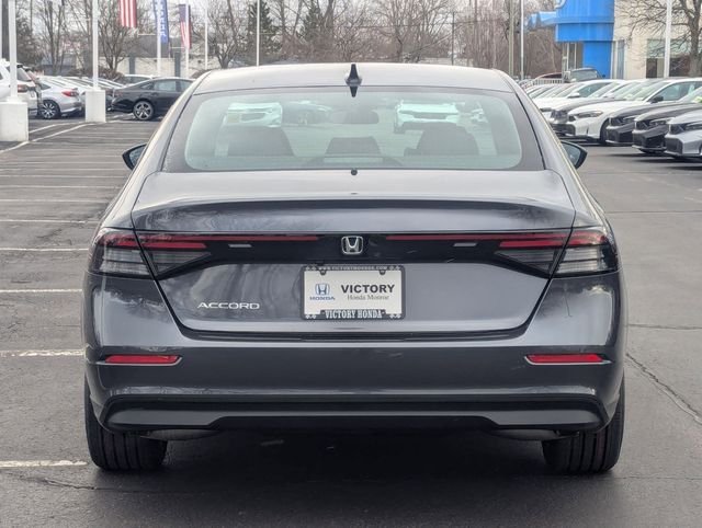 New 2026 Meteorite Gray Metallic Honda SE image 7