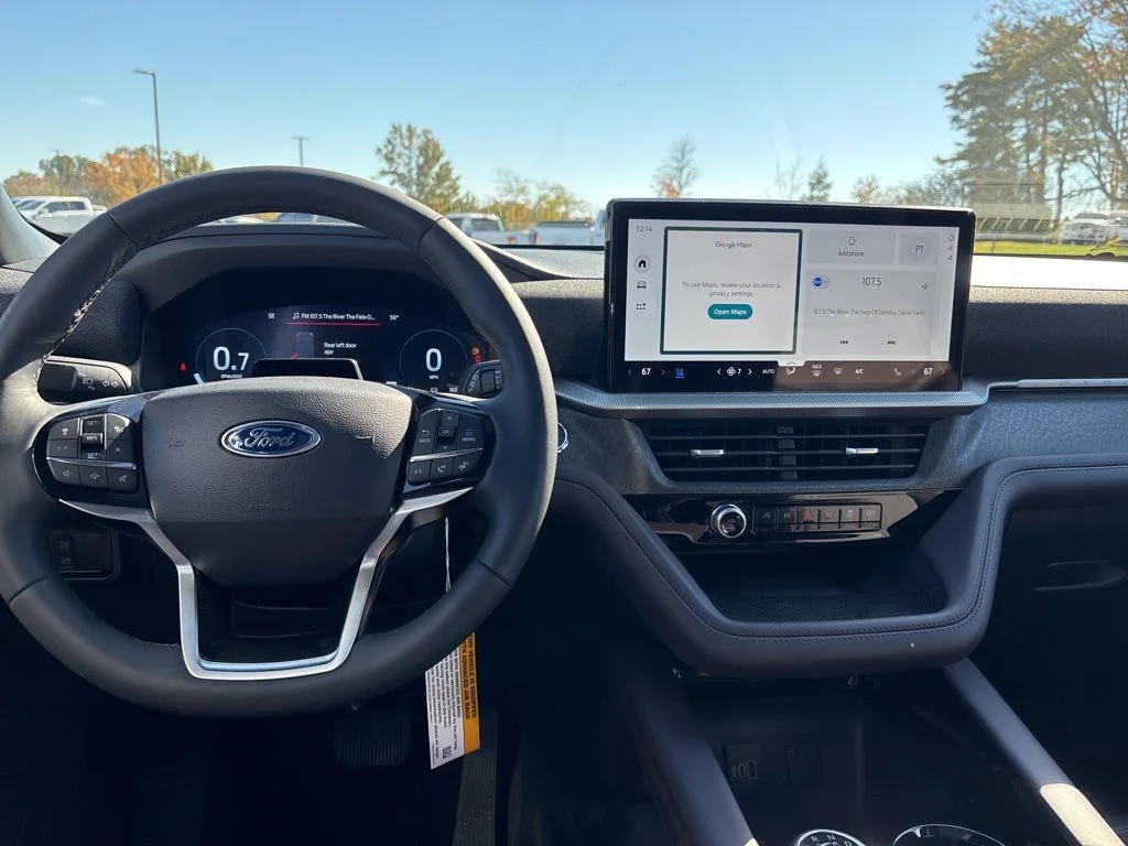 New 2026 White Ford Platinum image 19