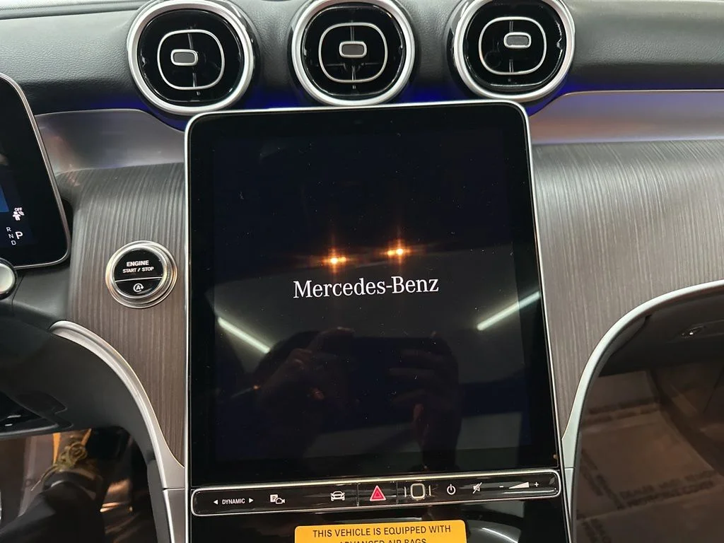 Used 2026 White Mercedes-Benz GLC 300 image 12