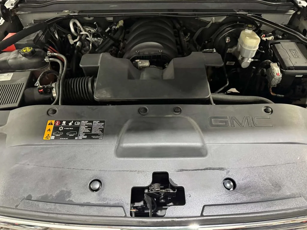 Used 2019 QUICKSILVER METALLIC GMC SLT image 32