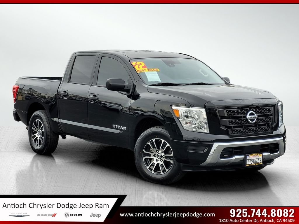 2022 Nissan Titan SV
